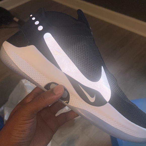 Nike Adapt E.A.R.L. BB